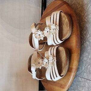 Natural Soul flat sandles